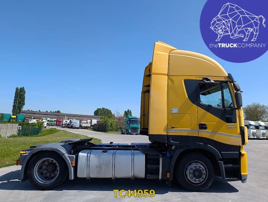 Iveco Stralis 440 S45 Stralis 440 S45 2015 2 Tractor Units image 22
