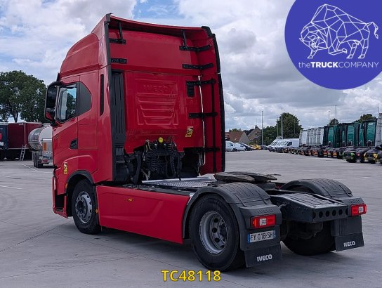 Iveco S-Way 510 S-Way 510 2021 2 Tractor Units image 7