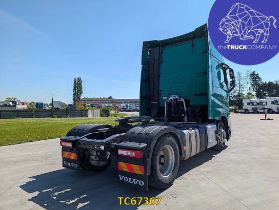 Volvo FH 500 590 2023 2 Tractor Units image 7
