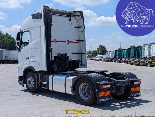 Volvo FH 460 590 2021 2 Tractor Units image 22