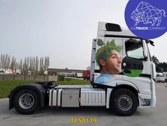 Mercedes-Benz Actros 1963 Actros 1963 2017 2 Tractor Units image 8