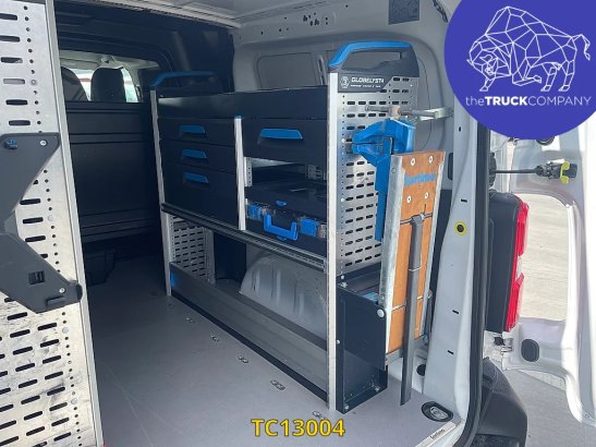 Opel Vivaro 2.0 CDTI DUBBELE CABINE - 6 ZITPLAATSEN Opel Vivaro 2.0 CDTI DUBBELE CABINE - 6 ZITPLAATSEN 2021 2 Closed vans...