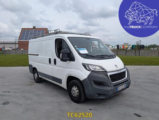 Peugeot Boxer Boxer 3t3 2l blue hdi 110 pack Peugeot Boxer 3t3 2l blue hdi 110 pack 2016 2 Closed vans image 8