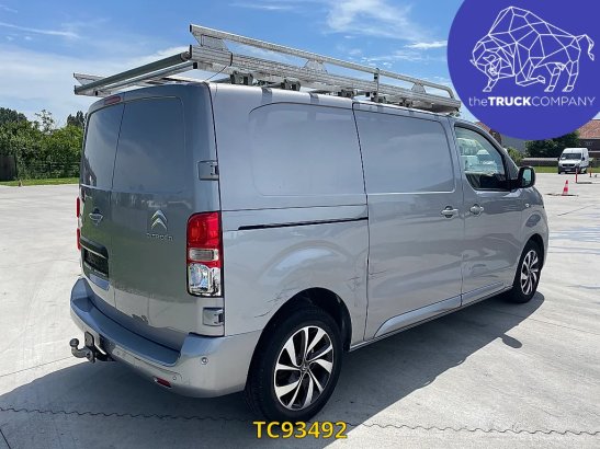Citroen Jumpy 2.0 // L2 // Premium // GPS // Camera Citroën Jumpy 2.0 // L2 // Premium // GPS // Camera 2021 2 Closed vans...