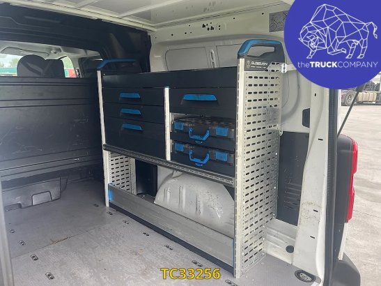 Opel Vivaro 2.0 CDTI DUBBELE CABINE - 5 ZITPLAATSEN Opel Vivaro 2.0 CDTI DUBBELE CABINE - 5 ZITPLAATSEN 2021 2 Closed vans...