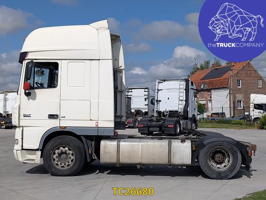 DAF XF 105 460 XF 105 460 2007 2 Tractor Units image 8