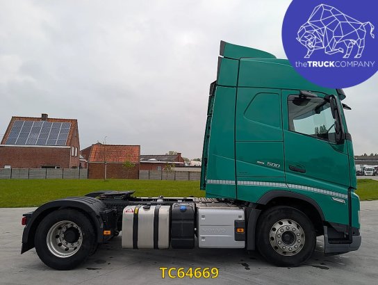 Volvo FH 500 590 2023 2 Tractor Units image 38
