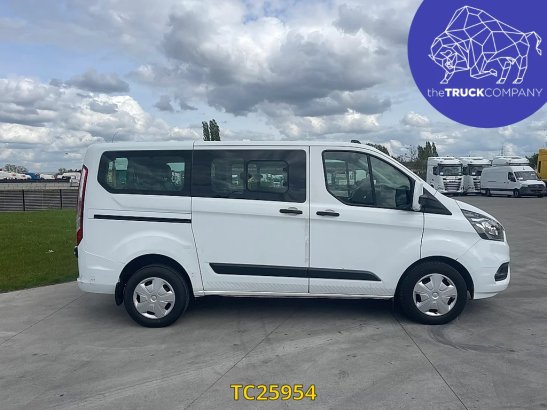 Ford Transit TRANSIT CUSTOM 2.0 TDCI - MINIBUS - 9 SEATS - AUTOMATIC - EURO6D Transit CUSTOM 2.0 TDCI - 9 SEATS - AUTOMATI...