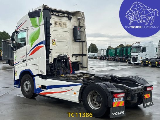 Volvo 590 2020 2 Tractor Units image 8