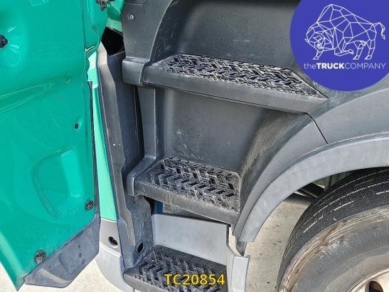 Volvo FH 500 590 2023 2 Tractor Units image 53