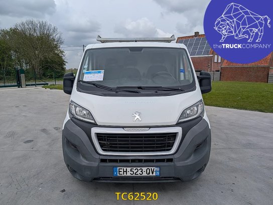 Peugeot Boxer Boxer 3t3 2l blue hdi 110 pack Peugeot Boxer 3t3 2l blue hdi 110 pack 2016 2 Closed vans image 9