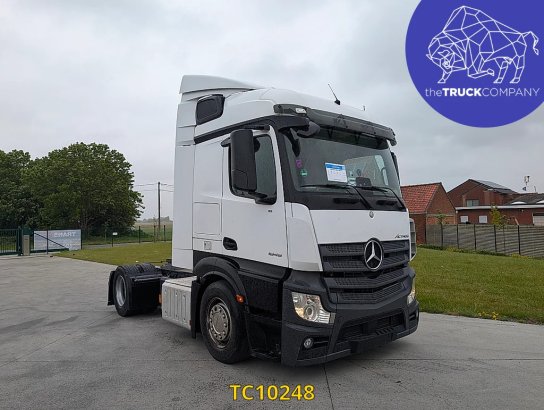 Mercedes-Benz Actros Actros 2018 2 Tractor Units image 9