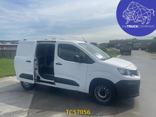 Peugeot Partner 1.5 HDI - AUTOMATIC GEARBOX Peugeot Partner 1.5 HDI - AUTOMATIC GEARBOX 2022 2 Closed vans image 9