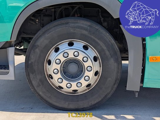 Volvo FH 500 3292 2022 2 Tractor Units image 9