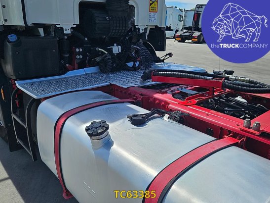DAF 85 CF 480 85 CF 480 2019 2 Tractor Units image 9