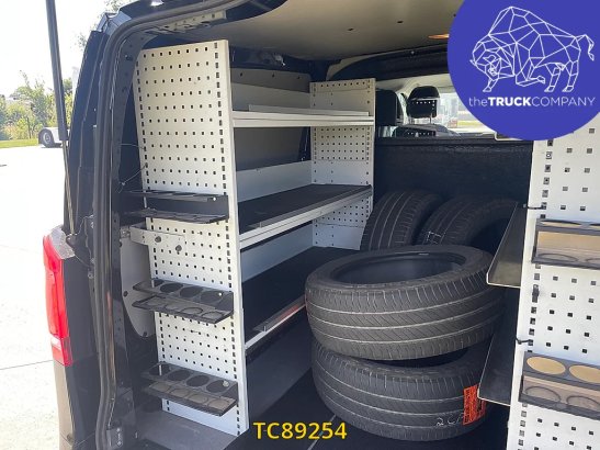 Mercedes-Benz Vito 119 CDI - DUBBELE CABINE Vito 119 CDI - DUBBELE CABINE 2022 2 Closed vans image 9
