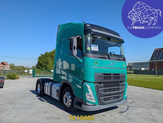 Volvo FH 500 590 2023 2 Tractor Units image 24