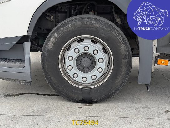 Volvo FH 590 2022 2 Tractor Units image 69