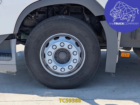 Volvo FH 460 590 2022 2 Tractor Units image 54
