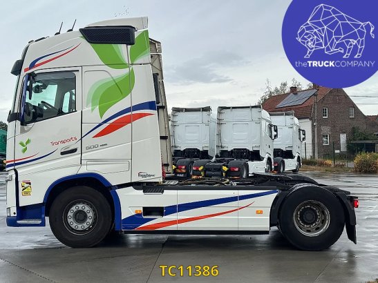 Volvo 590 2020 2 Tractor Units image 9
