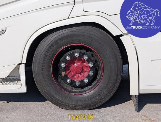 Volvo FH 460 590 2022 2 Tractor Units image 9
