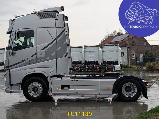 Volvo FH 460 590 2020 2 Tractor Units image 9