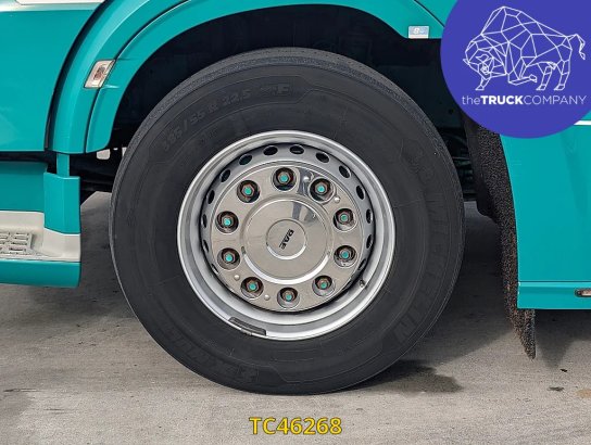 DAF XF 530 + Intarder XF 530 2019 2 Tractor Units image 9