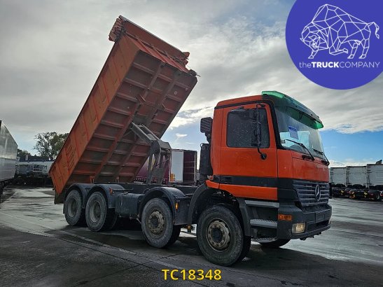 Mercedes-Benz Actros 3235 Mercedes-Benz Actros 3235 2002 2 Tipper trucks image 9